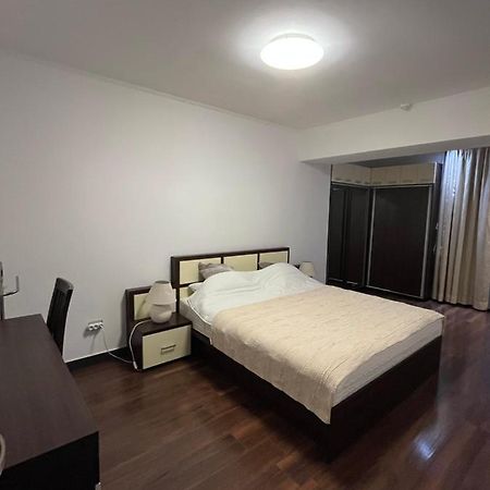Large 2 Bedroom Apartment Soseaua Nordului Bukurešť Exteriér fotografie