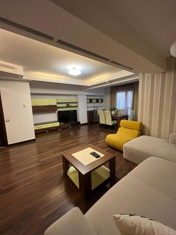 Large 2 Bedroom Apartment Soseaua Nordului Bukurešť Exteriér fotografie