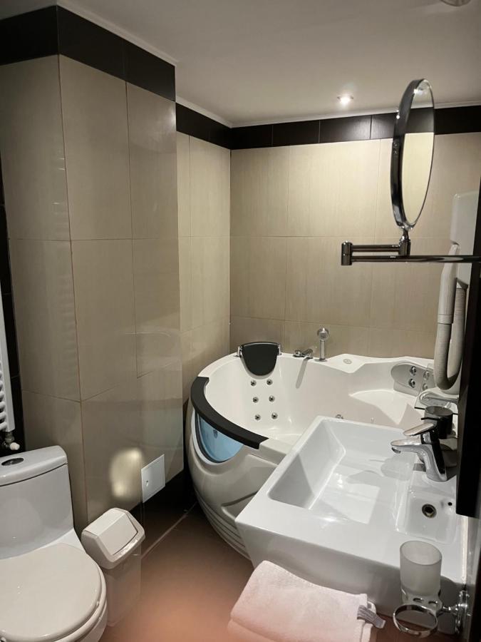 Large 2 Bedroom Apartment Soseaua Nordului Bukurešť Exteriér fotografie