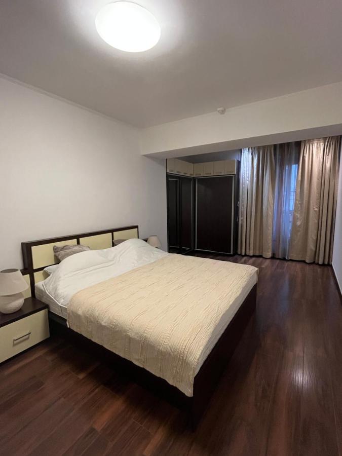 Large 2 Bedroom Apartment Soseaua Nordului Bukurešť Exteriér fotografie