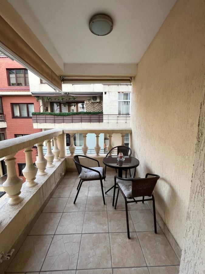 Large 2 Bedroom Apartment Soseaua Nordului Bukurešť Exteriér fotografie