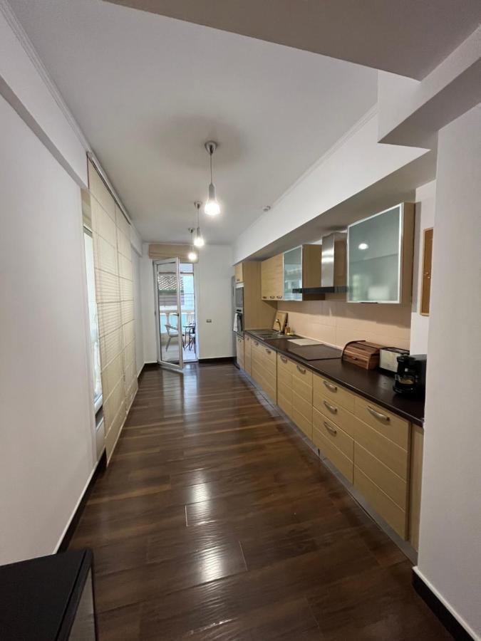Large 2 Bedroom Apartment Soseaua Nordului Bukurešť Exteriér fotografie